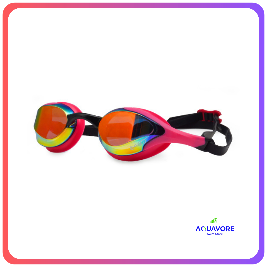 Jet MirrorJet MirrorThe Jet Mirror goggles offer hydrodynamic perfection for competition and training. With advanced gasket design and low-profile mirror lenses, the goggles improve gli