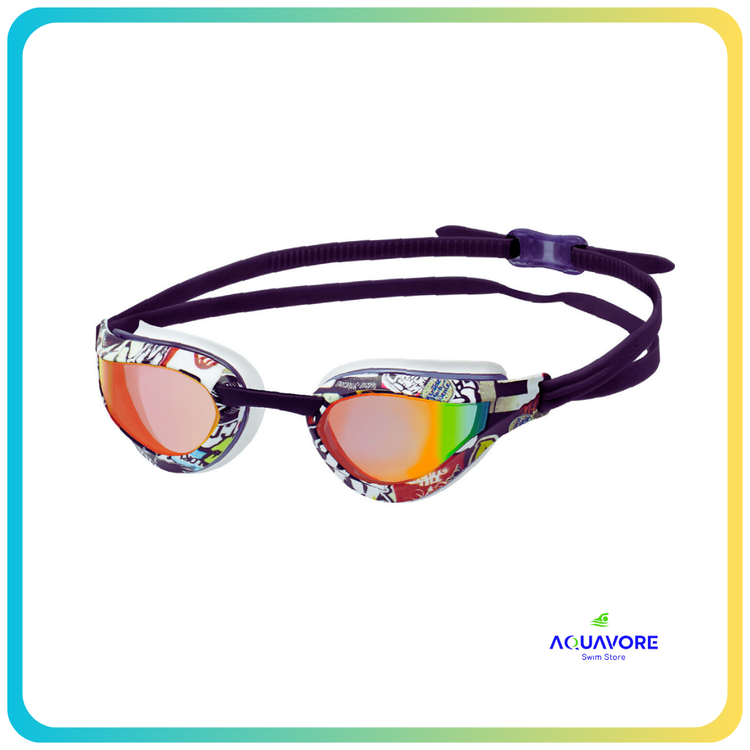 GraffitiGraffitiSwim goggles perfect for training with durable construction and comfortable TPE gasket. Includes 5 interchangeable nosebridges and patented quickFIT system for easy 